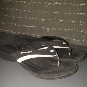 Powerstep Black and White Sandals
